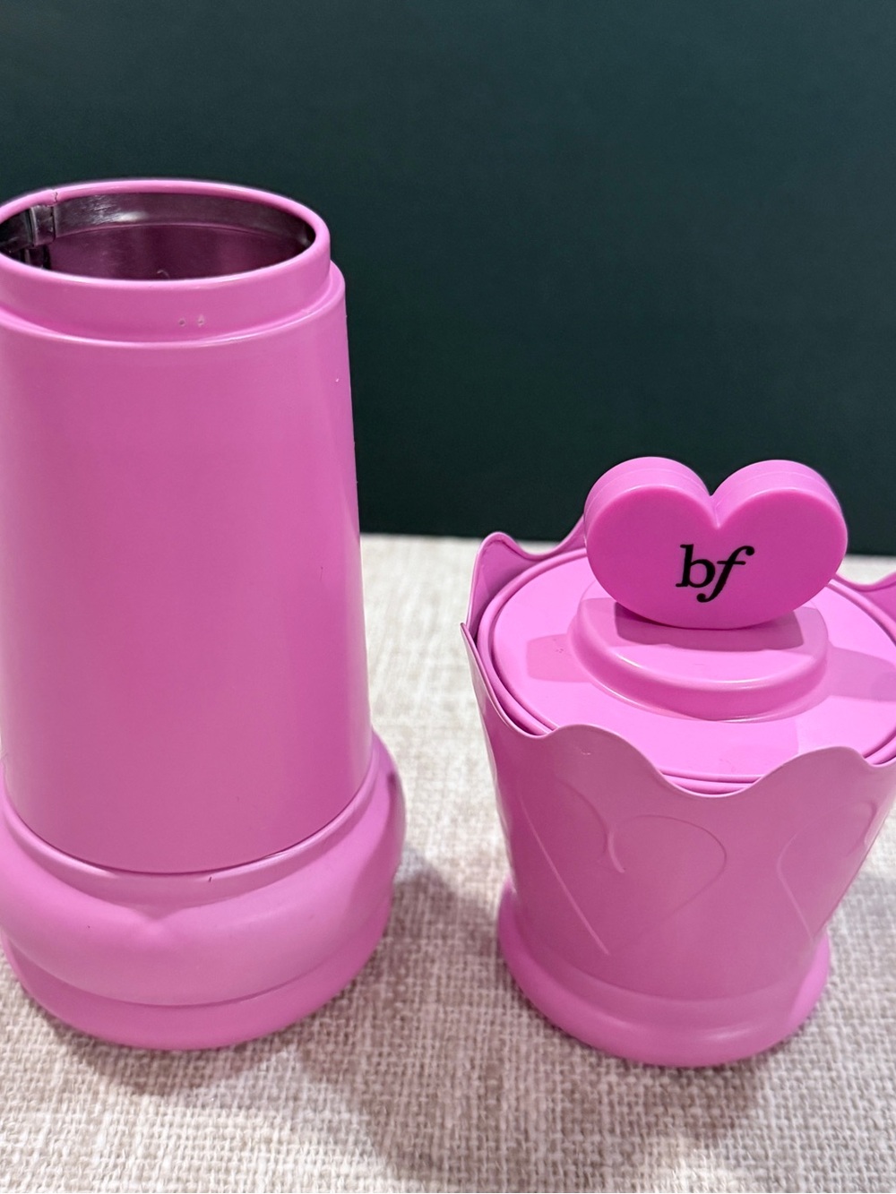 Limited Edition Benefit Pink & Red Chess 2-Piece Makeup Brush Gift Holders Set - Picture 4 of 5